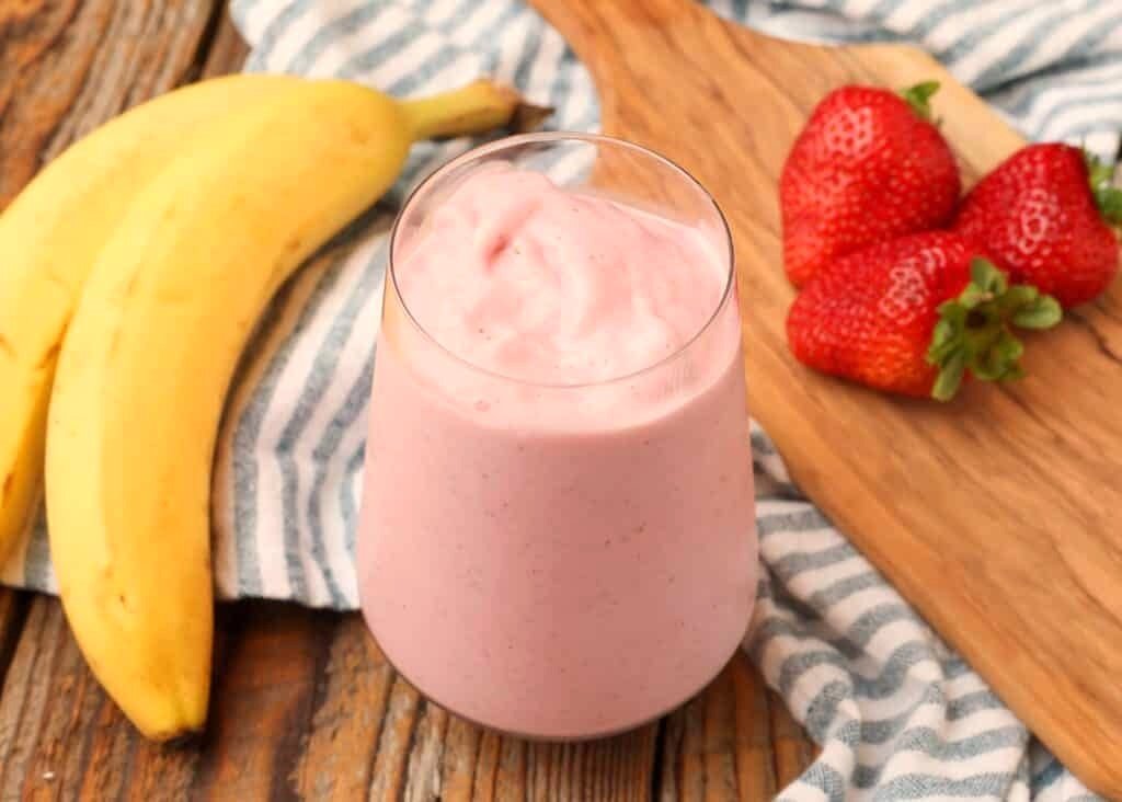 Strawberry Banana Smoothies